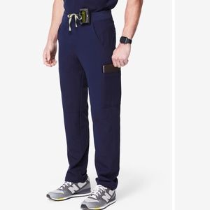 COPY - FIGS Axim Cargo Scrub Pants